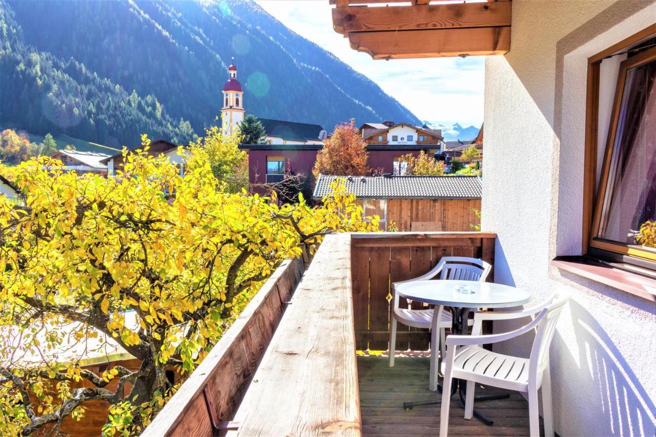 Pension Schneider Neustift im Stubaital Exterior photo