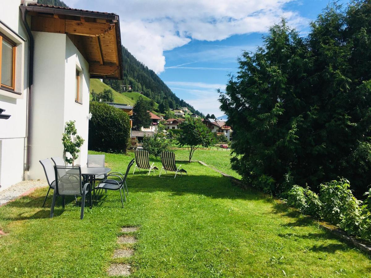 Pension Schneider Neustift im Stubaital Exterior photo