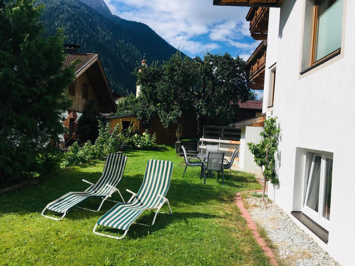 Pension Schneider Neustift im Stubaital Exterior photo